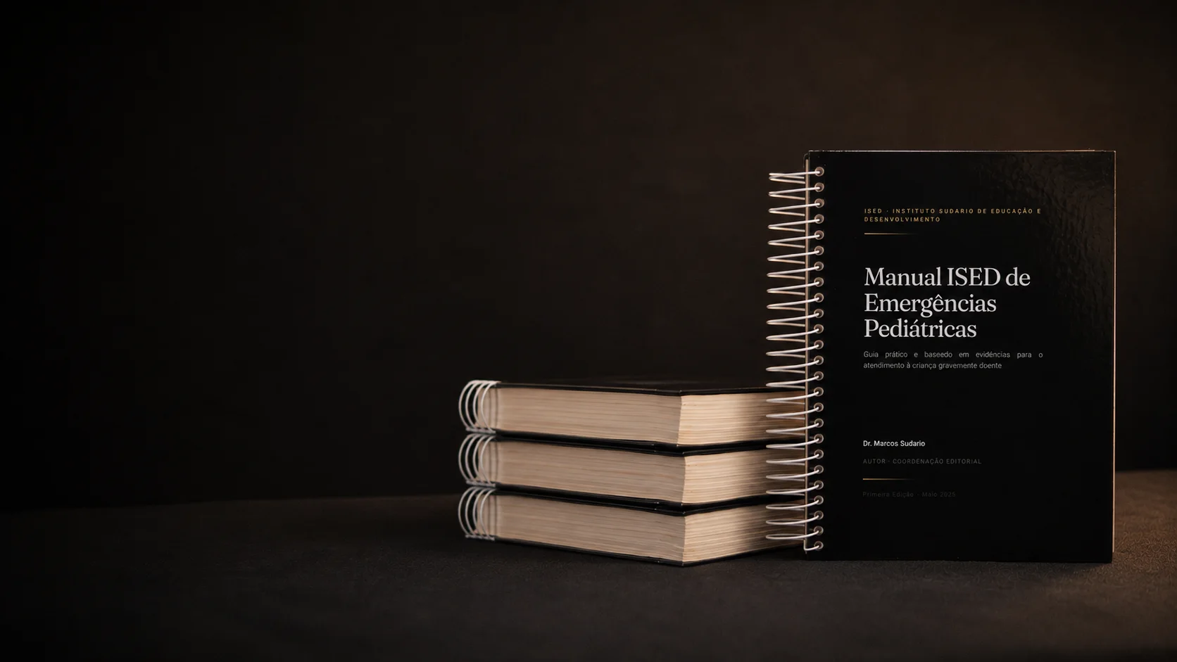 Manual ISED de Emergências Pediátricas — exemplares impressos com espiral